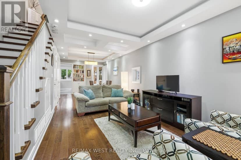 149 Chisholm Avenue, Toronto, photo 2