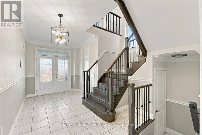 108 Frank Kelly Drive, East Gwillimbury, photo 4