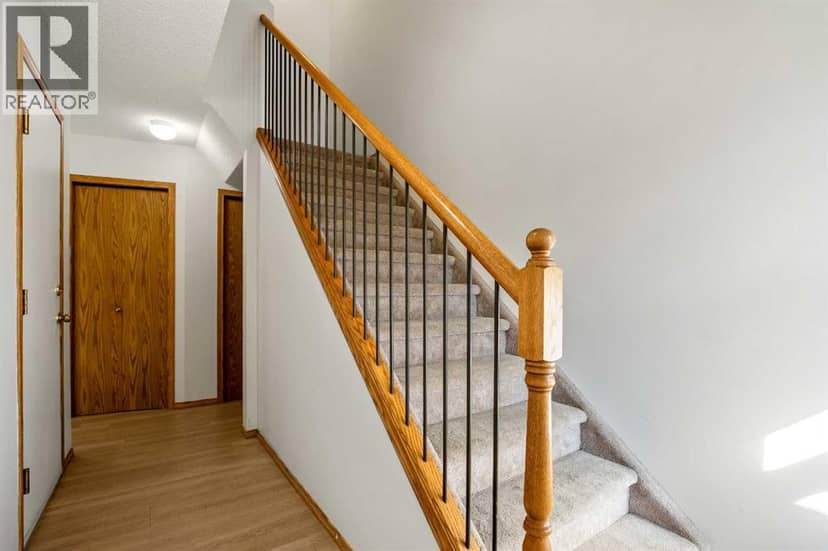 65 Millview Green SW, Calgary, photo 5
