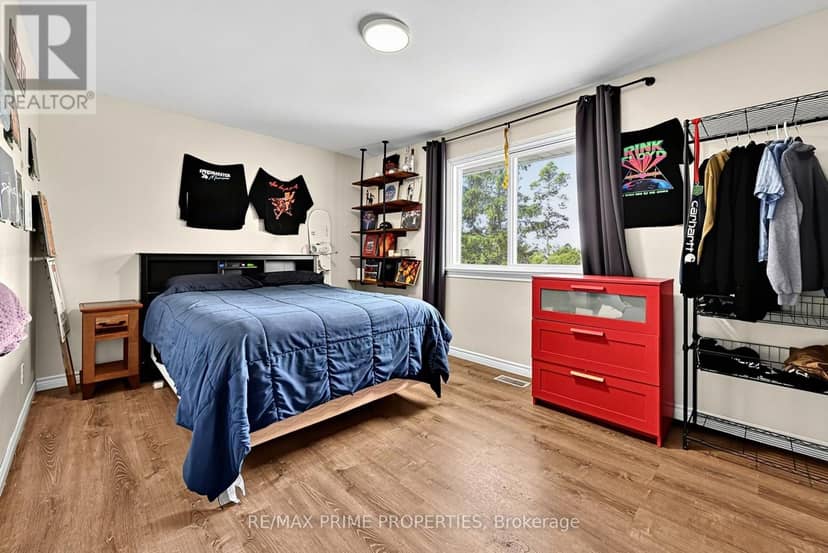 426 Zephyr Road — photo 13 of 40