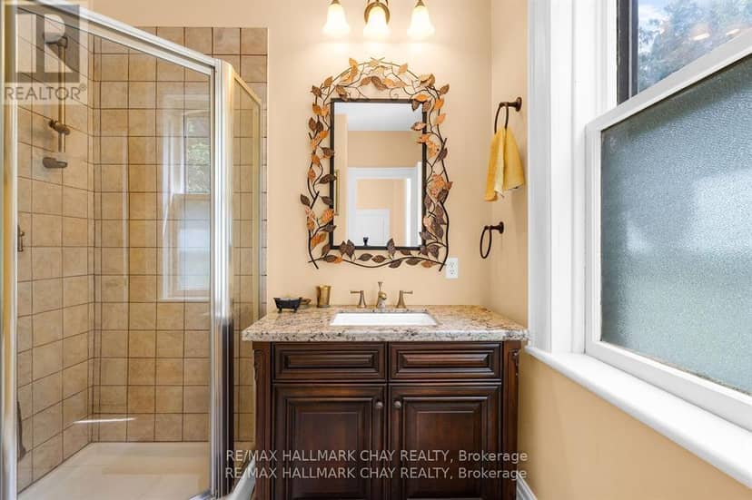 1407 Flos 8 Road W — photo 16 of 38