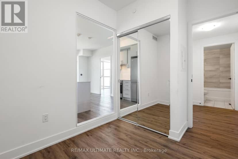 906 - 50 George Butchart Drive — photo 20 of 30