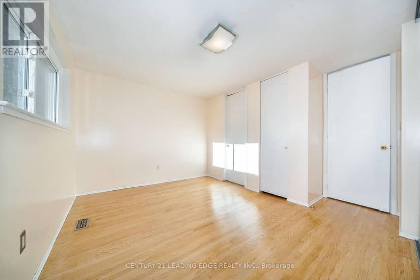 63 Mercury Road — photo 17 of 40