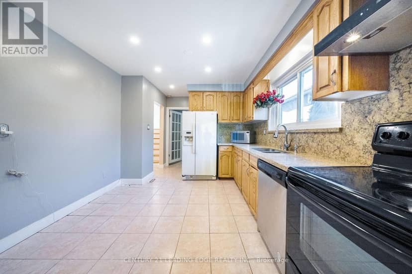 63 Mercury Road, Toronto, photo 8