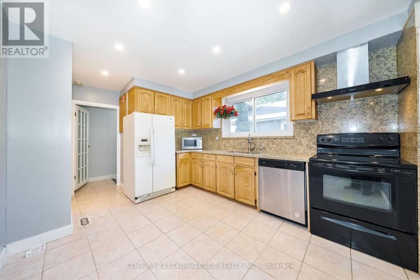 63 Mercury Road — photo 9 of 40