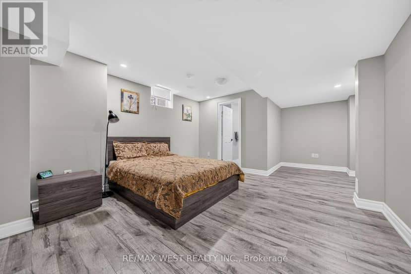 8 Calvados Crescent — photo 19 of 23