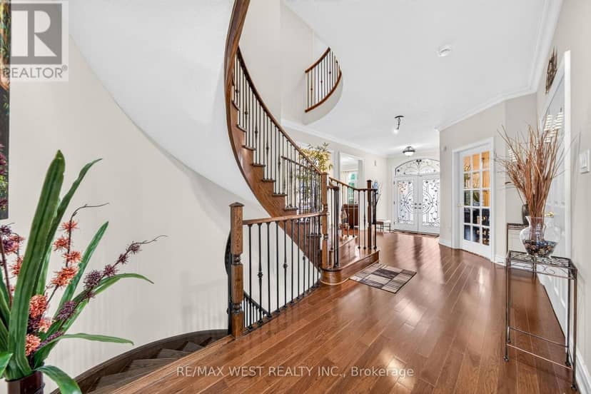 8 Calvados Crescent — photo 9 of 23