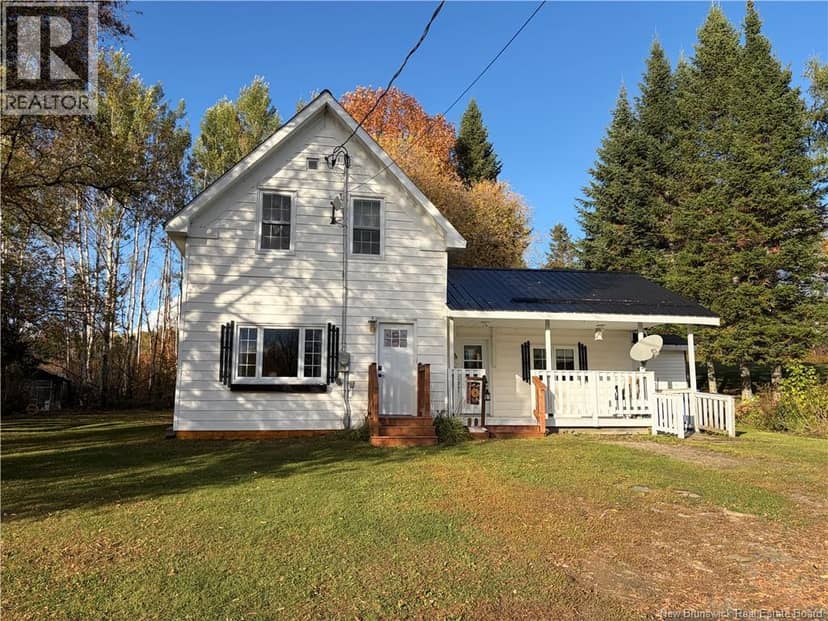 10096 Route 105, Beechwood