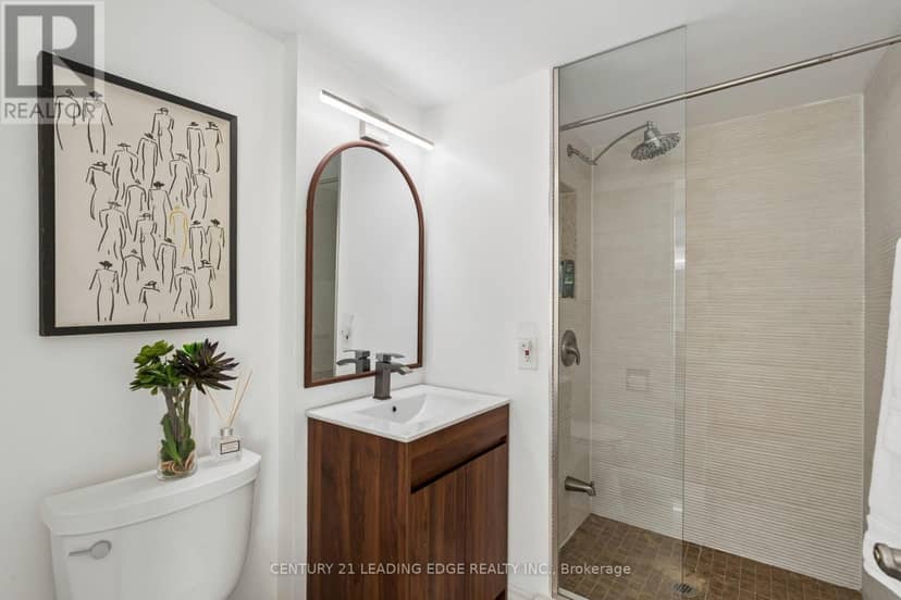 2214 - 44 St Joseph Street — photo 38 of 40