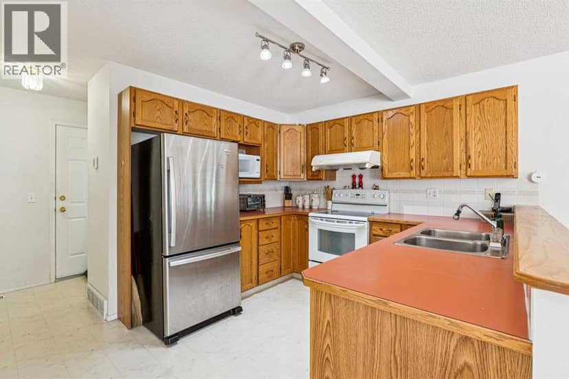 10521 Hidden Valley Drive NW — photo 11 of 36