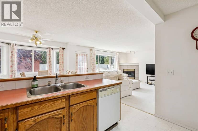 10521 Hidden Valley Drive NW — photo 13 of 36