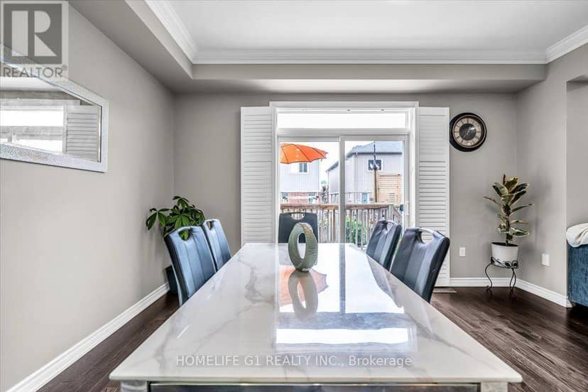 47 Holyrod Drive — photo 17 of 40