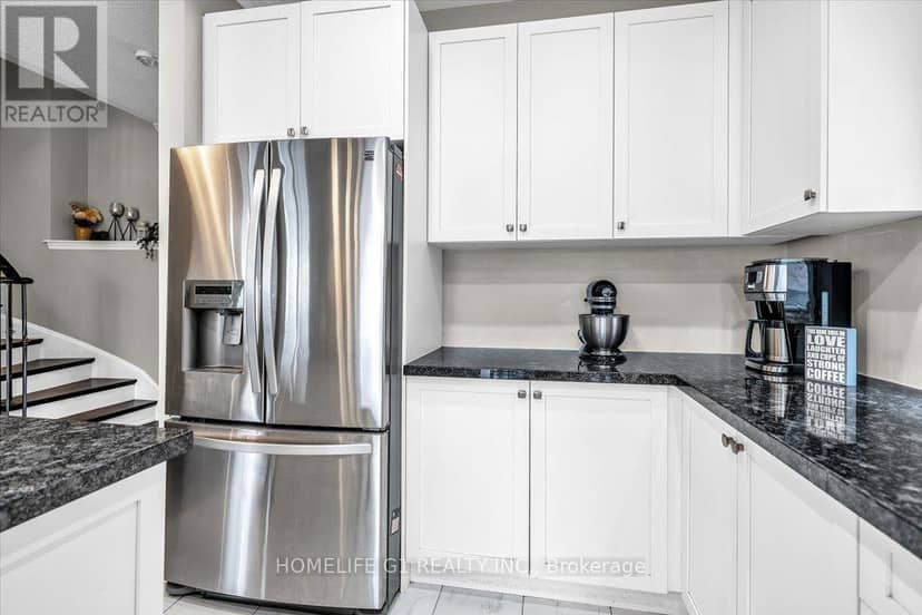 47 Holyrod Drive — photo 21 of 40