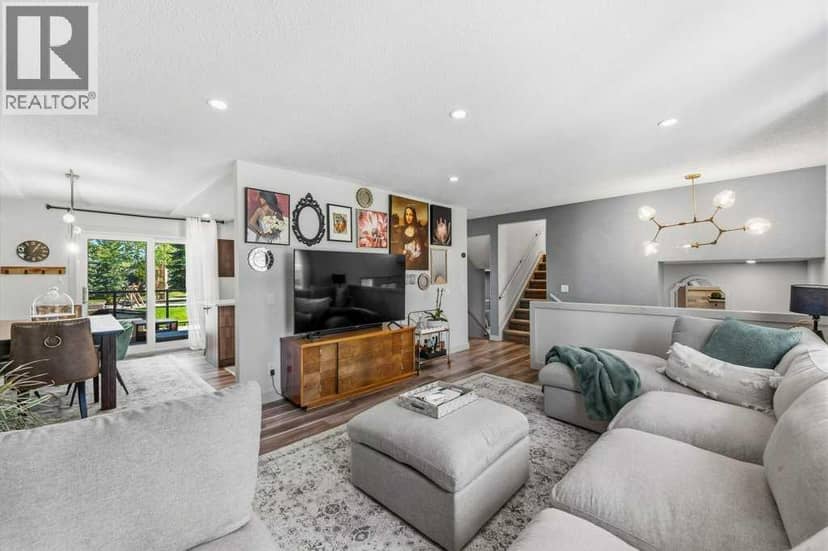 513 Oakridge Way SW — photo 9 of 40