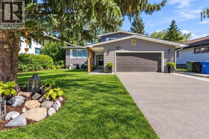 513 Oakridge Way SW, Calgary