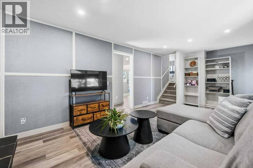 513 Oakridge Way SW — photo 32 of 40
