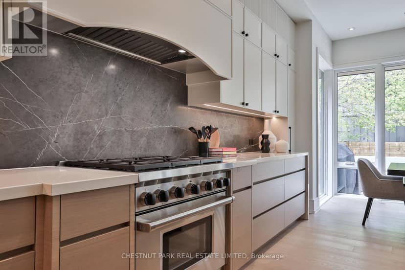 2 Marchwood Drive — photo 12 of 40