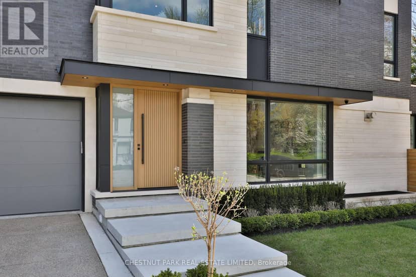 2 Marchwood Drive, Toronto, photo 2