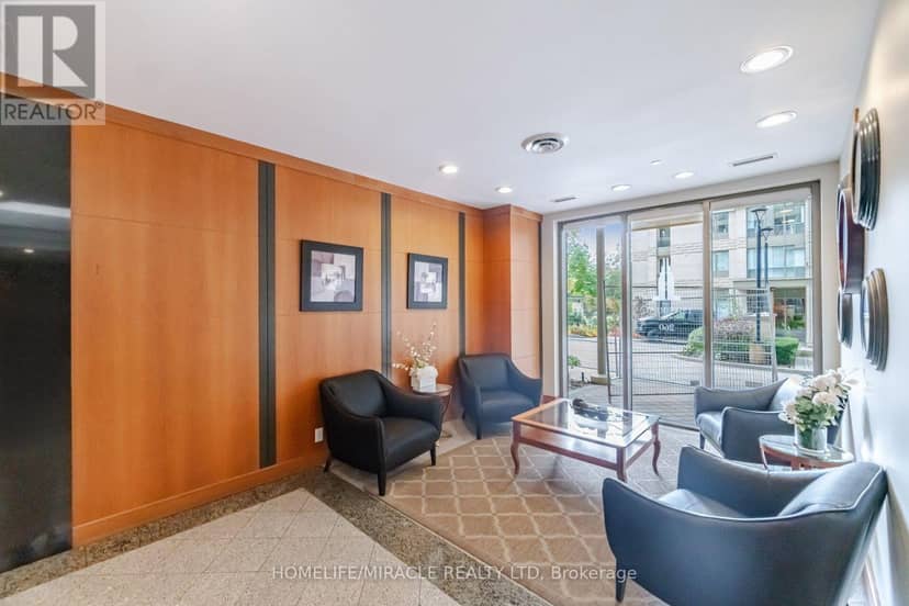 301 - 260 Doris Avenue — photo 5 of 26