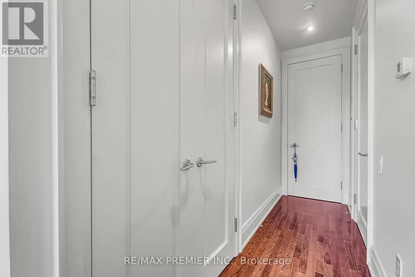 502 - 80 Yorkville Avenue — photo 30 of 40