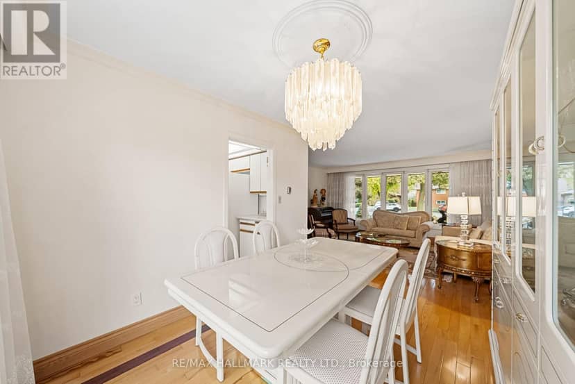 53 Tobruk Crescent — photo 10 of 40