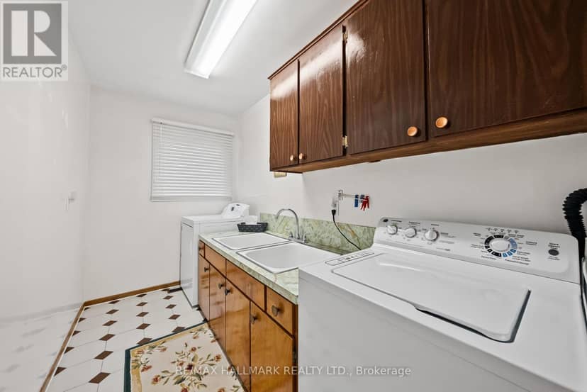 53 Tobruk Crescent — photo 31 of 40
