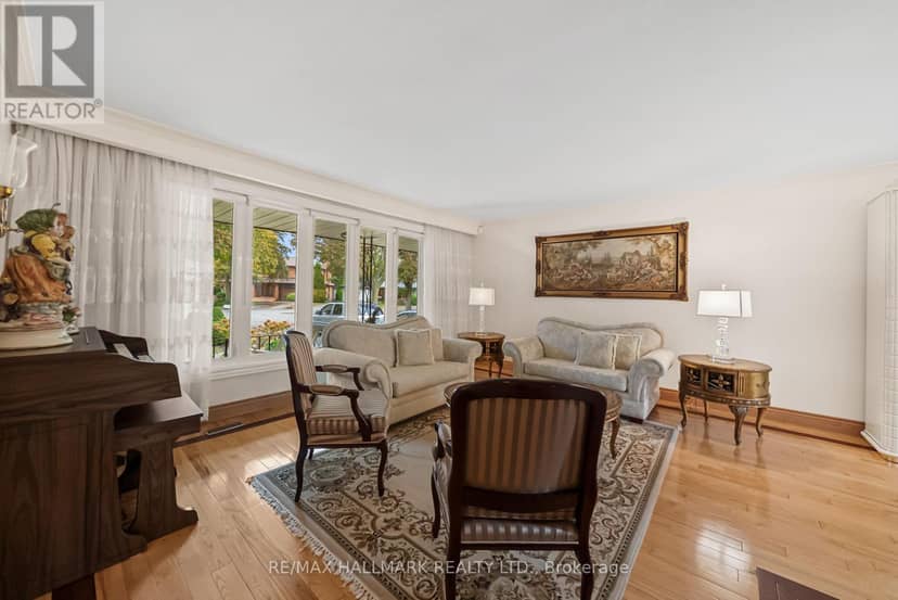 53 Tobruk Crescent, Toronto, photo 7