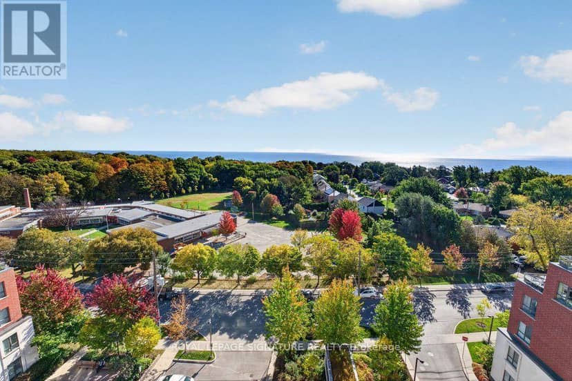 1010 - 22 East Haven Drive, Toronto, photo 2