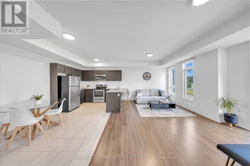 1761 Rex Heath Drive, Pickering, photo 2