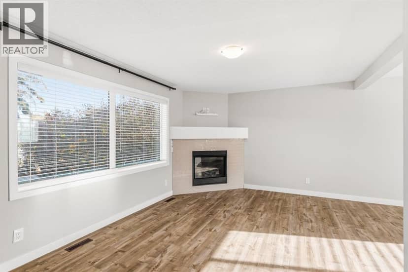311 Killarney Glen Court SW, Calgary, photo 3