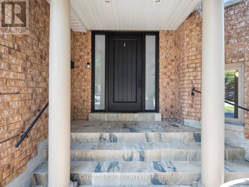 100 Carlyle Crescent, Aurora, photo 4