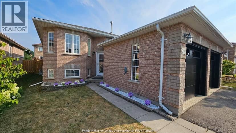 201 Hanmer STREET East — photo 2 of 22
