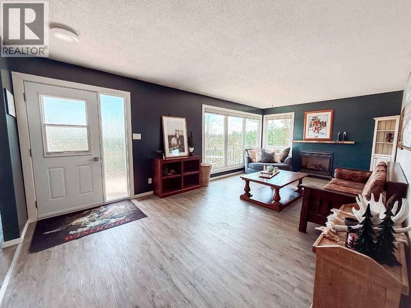 80102 Hwy 725, Rural Saddle Hills County, photo 7
