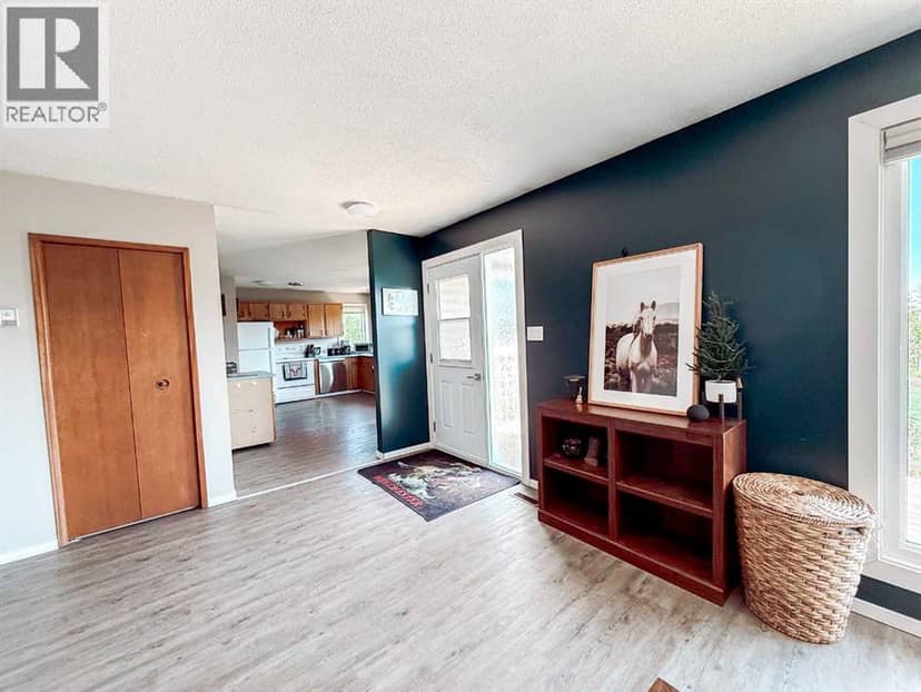 80102 Hwy 725 — photo 13 of 40