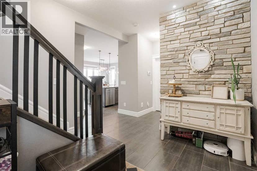 424 Dixon Road, Fort McMurray, photo 3