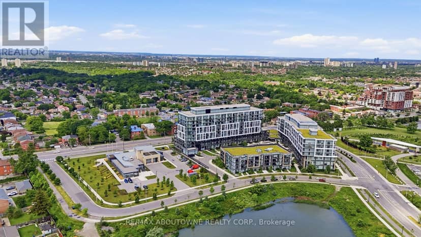 814 - 50 George Butchart Drive — photo 33 of 35