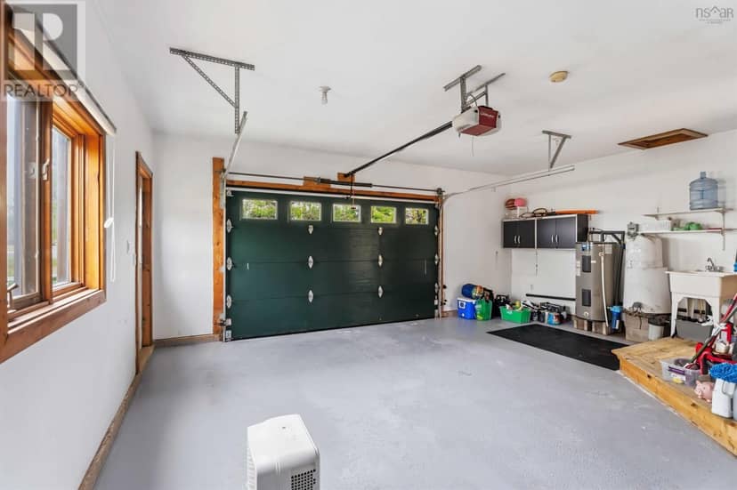 44 Bluenose Drive — photo 13 of 40