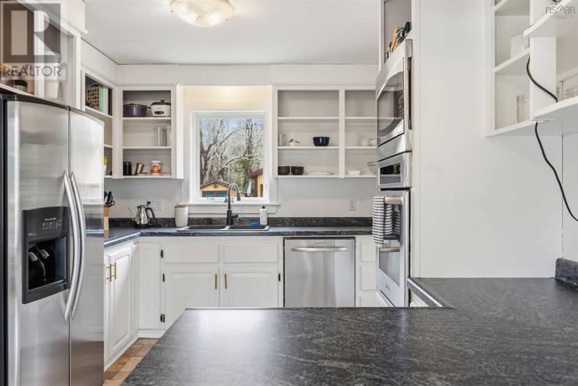 44 Bluenose Drive — photo 18 of 40