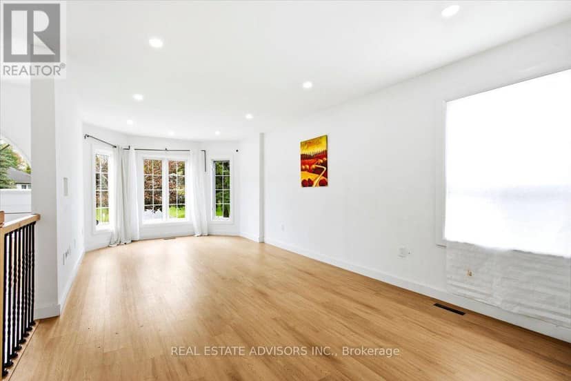 64 Acorn Crescent — photo 11 of 40