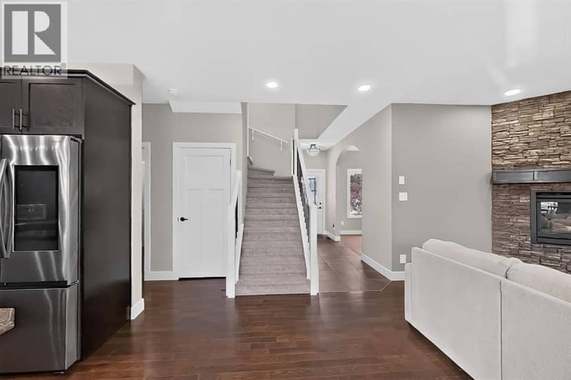 1596 Coalbanks Boulevard W — photo 19 of 40