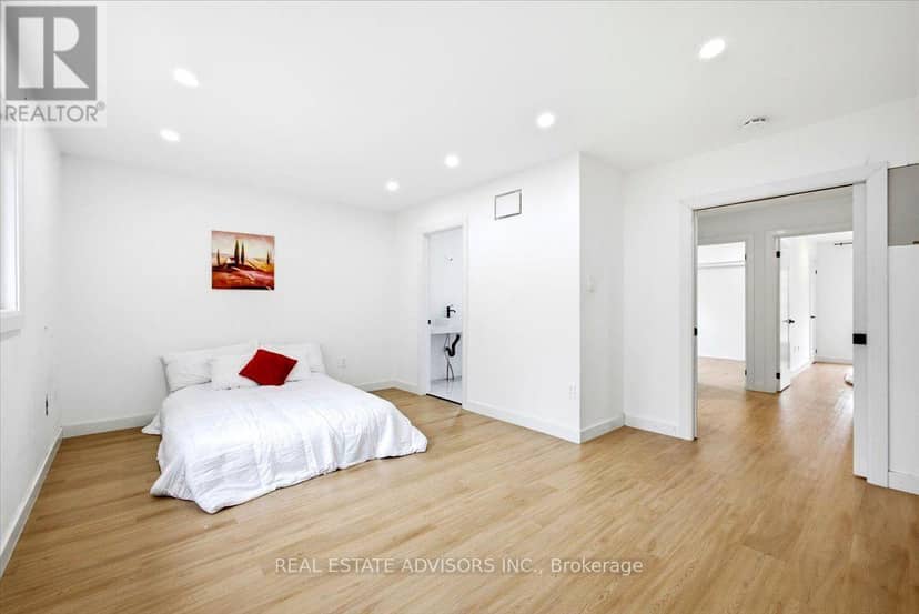 64 Acorn Crescent — photo 20 of 40