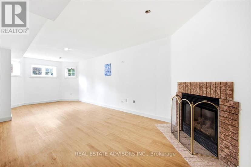 64 Acorn Crescent — photo 28 of 40