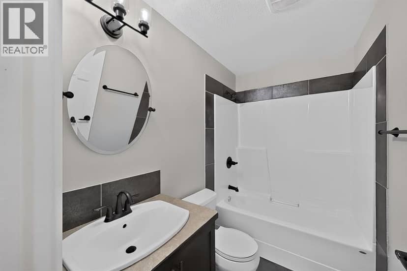 1596 Coalbanks Boulevard W — photo 40 of 40