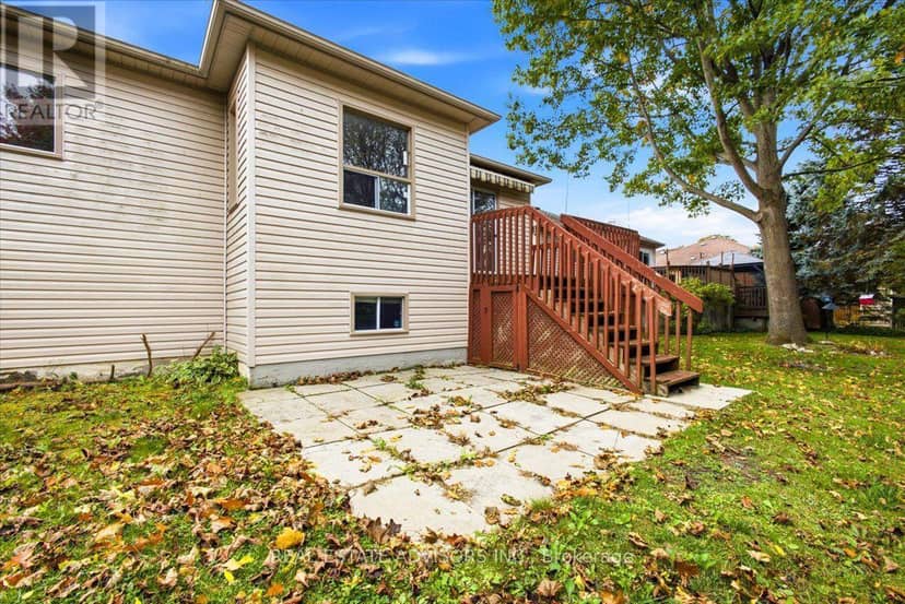64 Acorn Crescent — photo 36 of 40