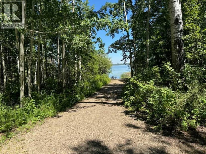 15,  Cosy Cove Campground — photo 19 of 21