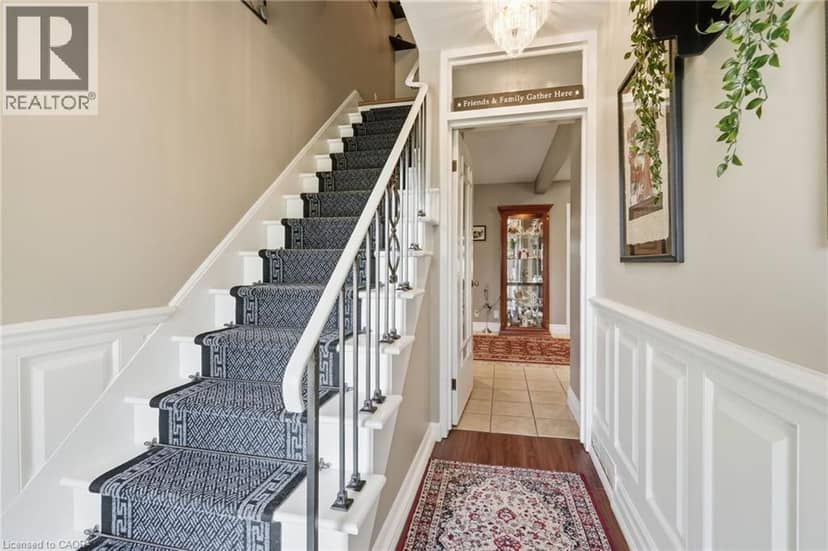 33 CENTENNIAL Parkway S, Hamilton, photo 4