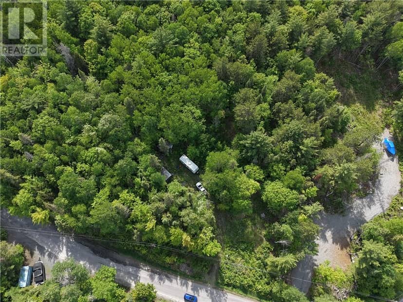 1206 West Bay Road, Garson, photo 4