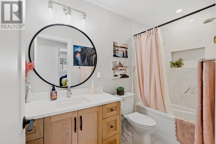 61 Bristol PL — photo 23 of 40