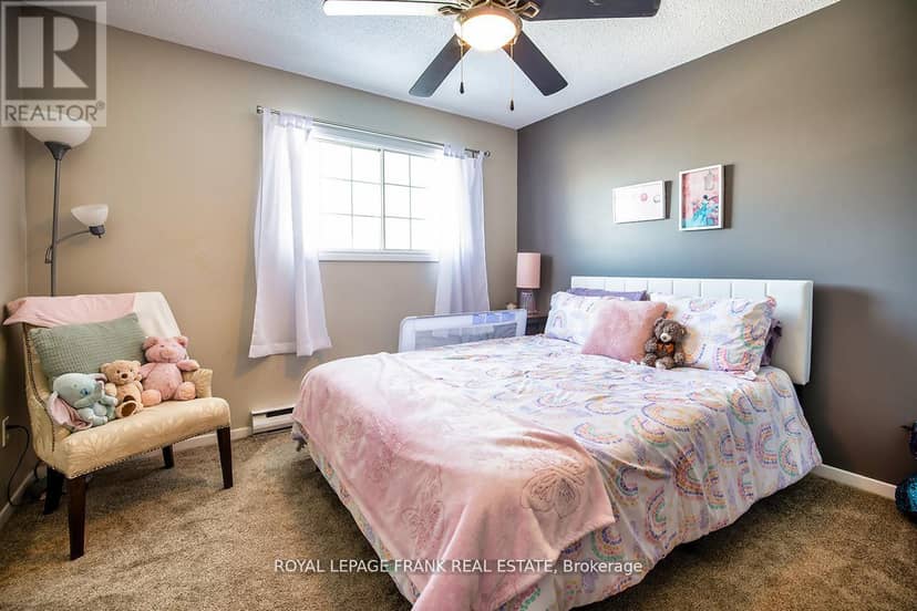 9 - 433 May Street — photo 14 of 28