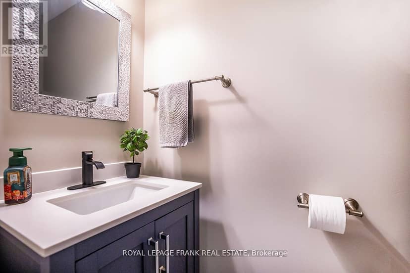 9 - 433 May Street — photo 21 of 28